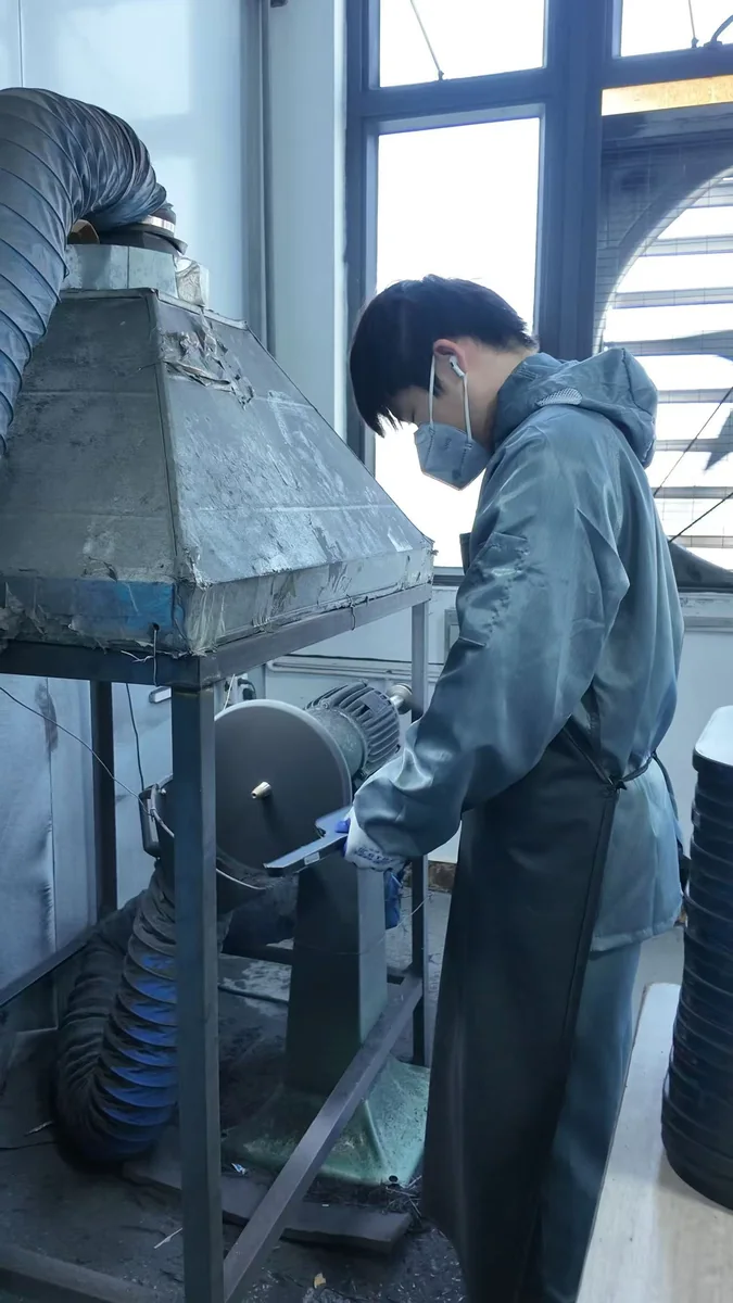 球拍压制工艺